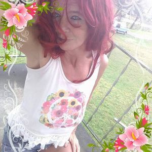 Meet your Posher, Carla